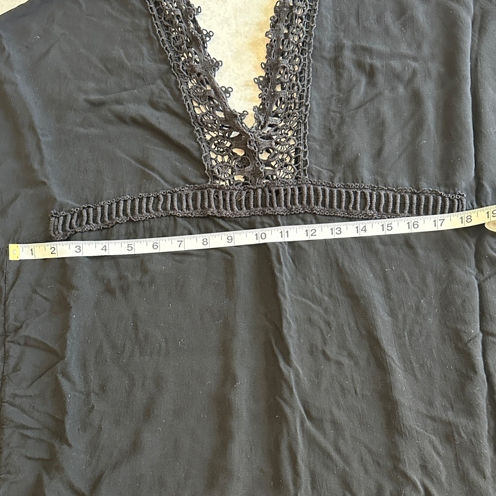 BLUE ISLAND Y2K Beach Cover-Up Black Crochet V-Neck Super Flattering Feminine S - Picture 8 of 9